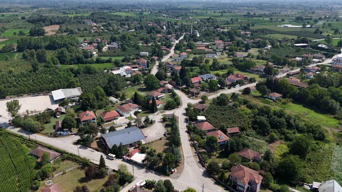 Düzce Belediyesi Yeni Katılan Mahallelerde \'Şehir Konforunda Köy\' Konsepti Uygulayacak