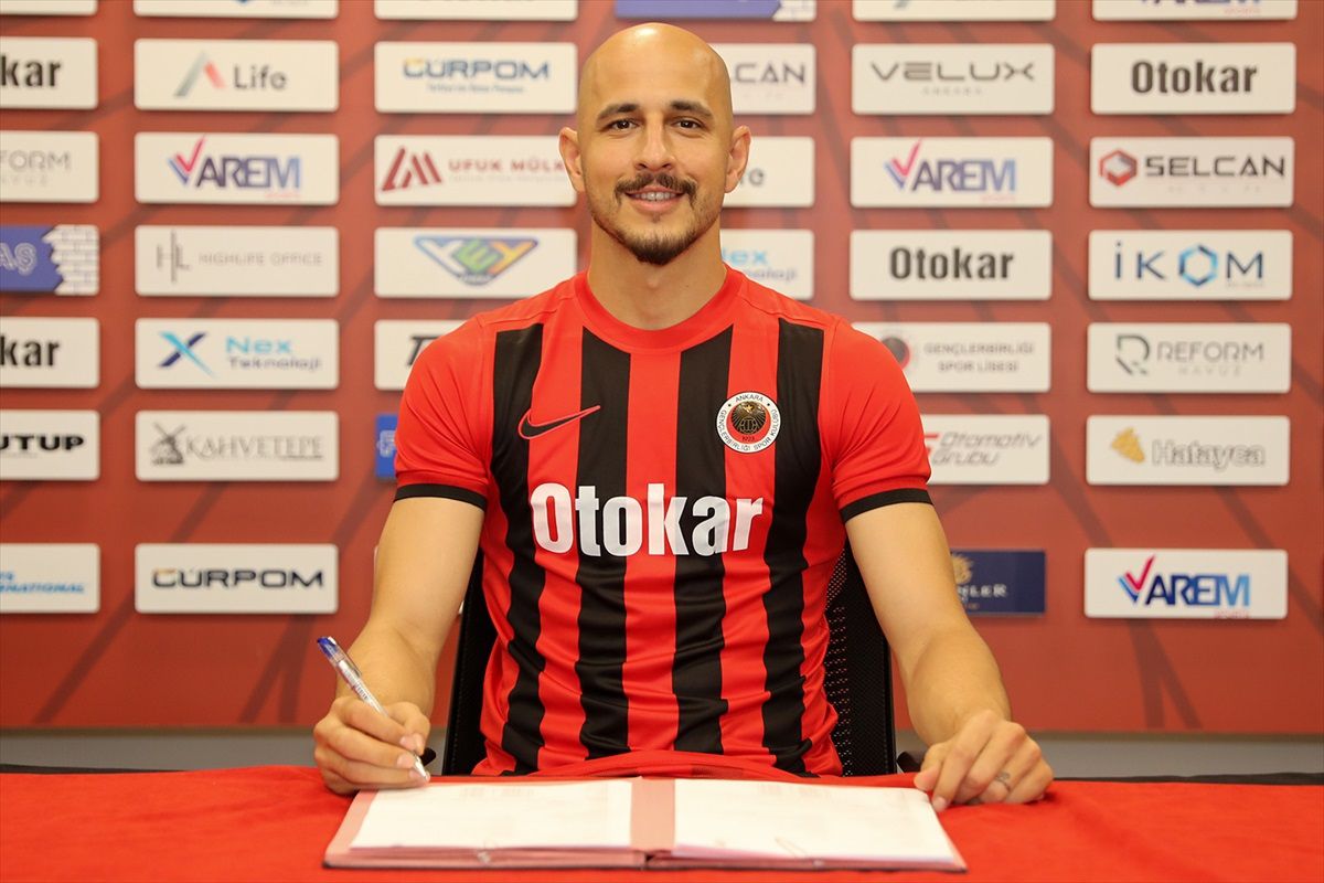 Gençlerbirliği, kaleci Erhan Erentürk\'ü transfer etti