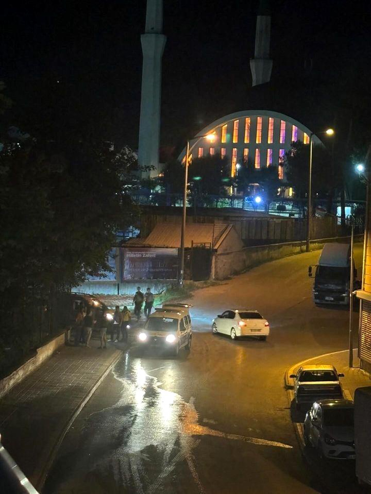 Sakarya\'da kız meselesi yüzünden çıkan kavgada 1 kişi öldü, 3 kişi yaralandı