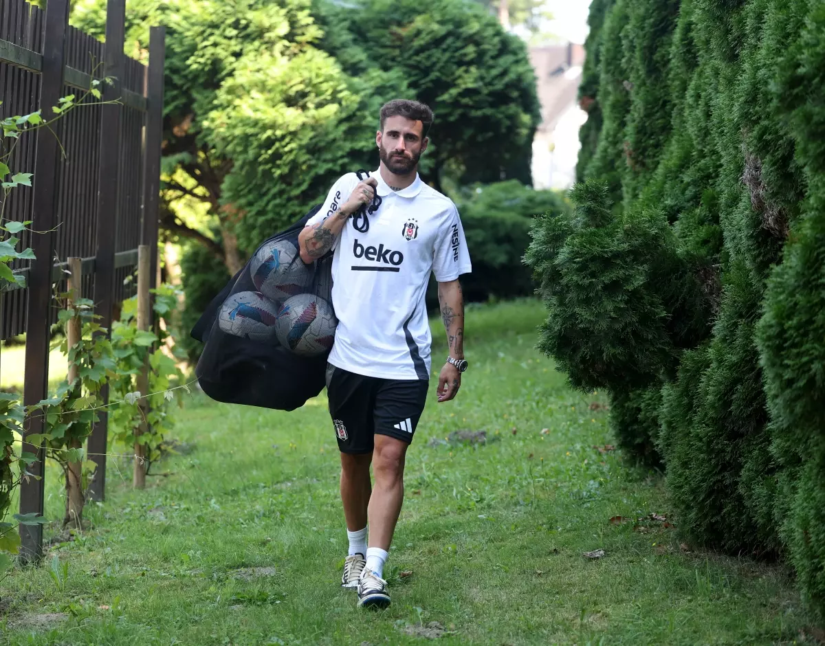 Beşiktaş\'ın yeni transferi Rafa Silva, Süper Lig\'in rekabetçi ve zor bir lig olduğunu biliyor