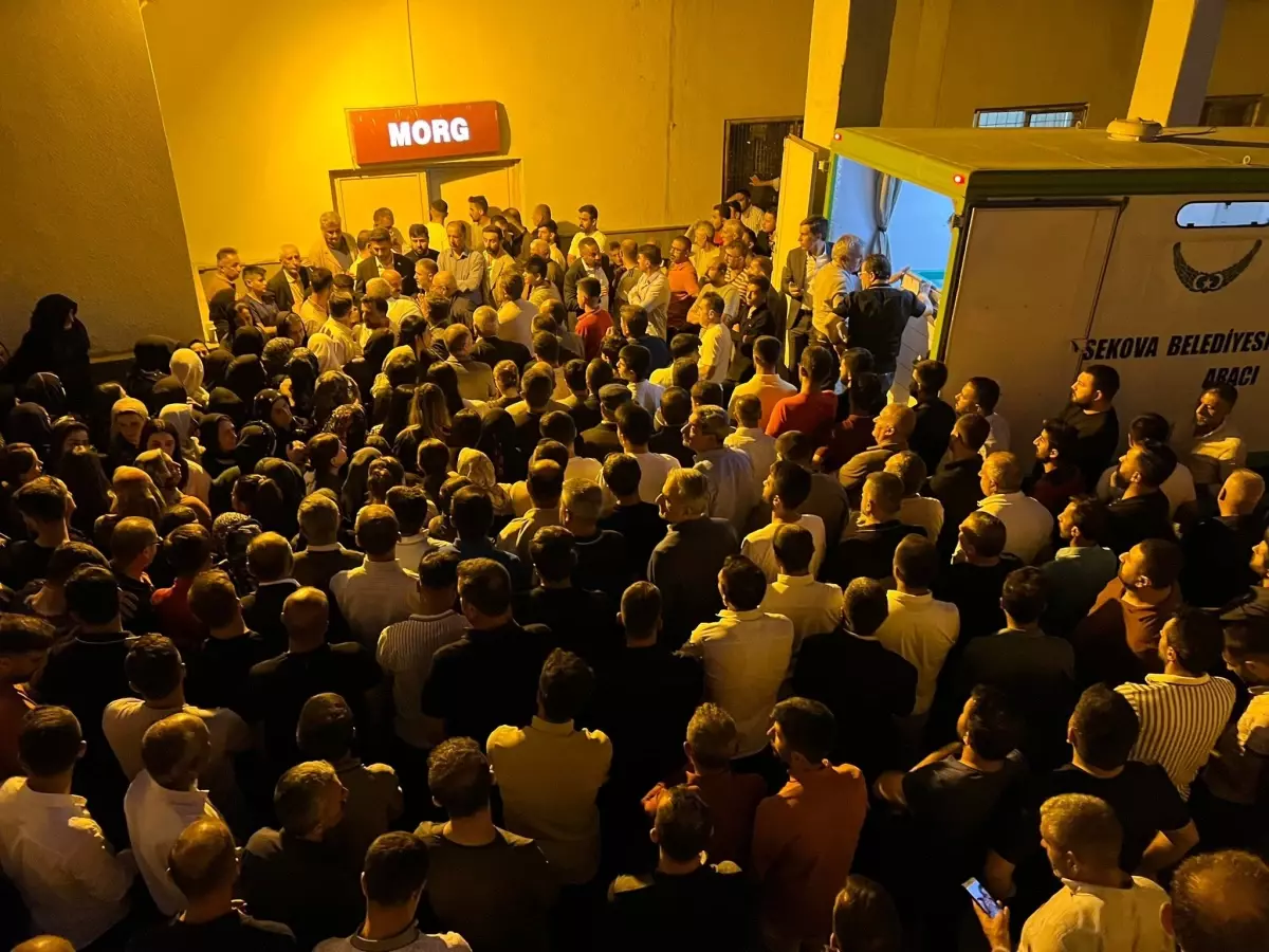 Hakkari\'de Ticaret ve Sanayi Odası Meclis Başkanı Timur Sevi\'nin Cenazesi Otopsi İçin Hakkari\'ye Götürüldü