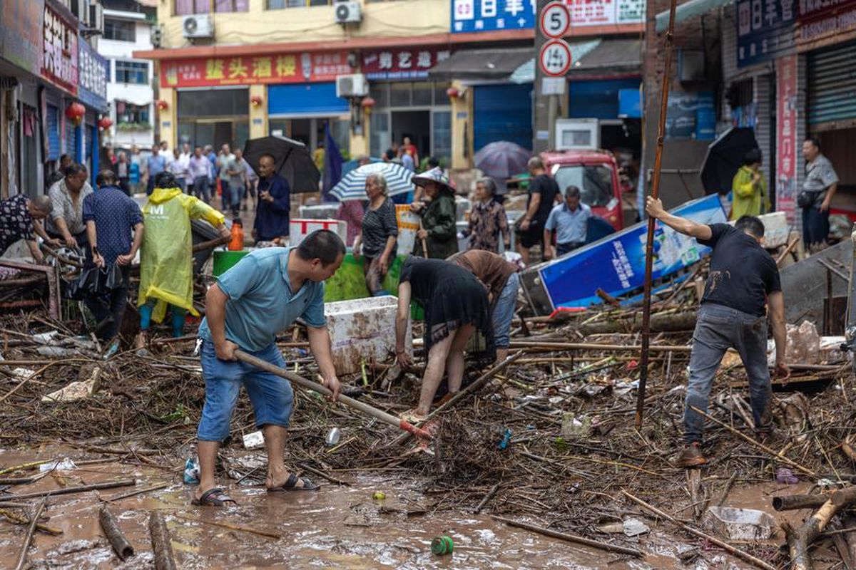 Chongqing\'da Şiddetli Yağışlar Sonrası Sel Felaketi