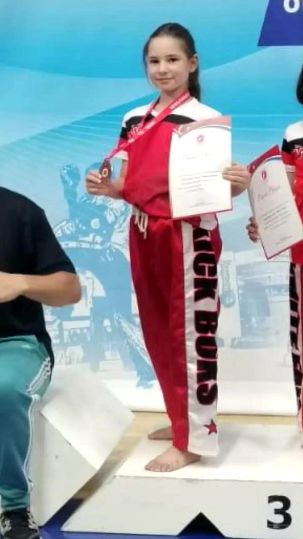 Denizli\'li Öğrenci Türkiye Açık Kickboks Turnuvasında Üçüncü Oldu