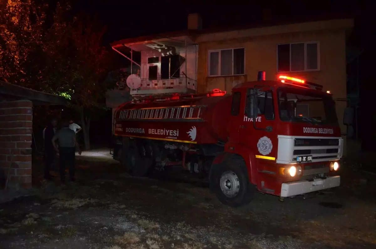 Çorum\'un Dodurga ilçesinde evde çıkan yangın hasara neden oldu