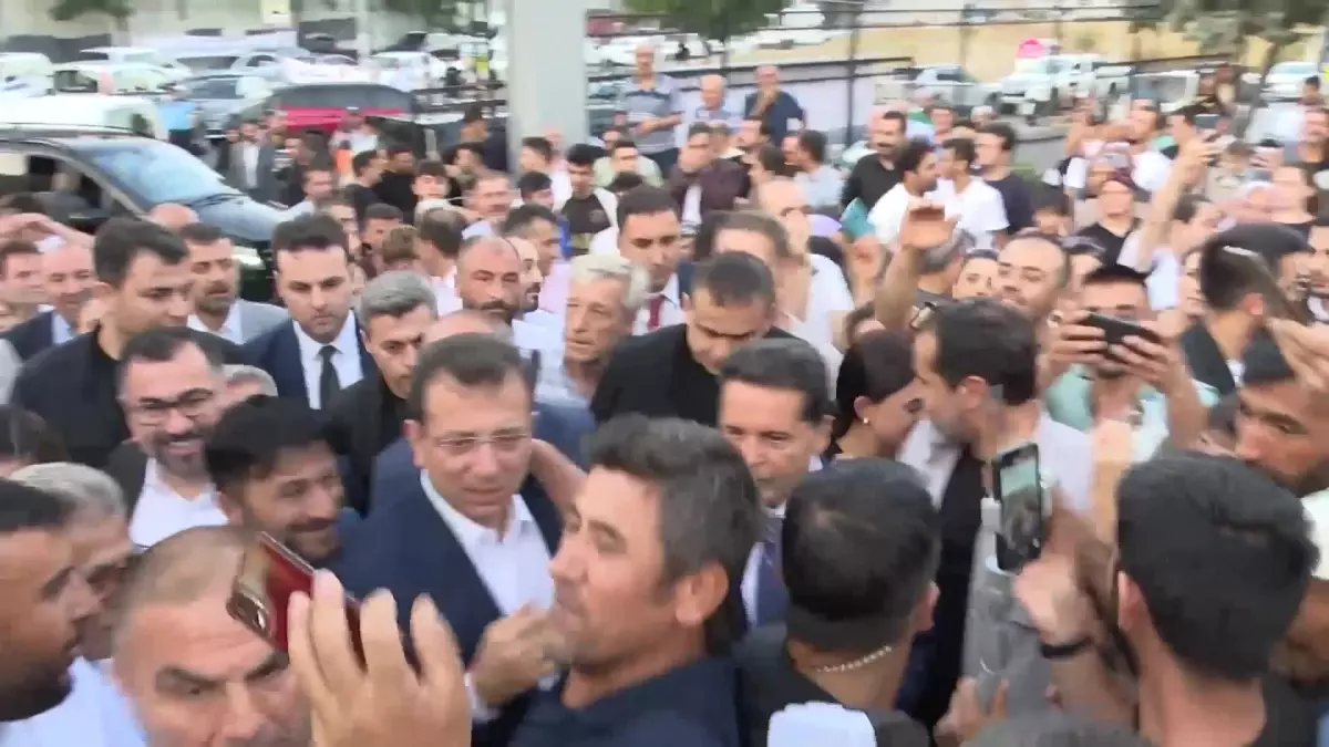 İmamoğlu, Alevi Vatandaşların Muharrem Matemi Lokmasına Ortak Oldu