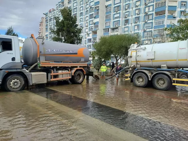 İzmir'de olası depremde yıkımlar yaşanacağından endişe ediliyor