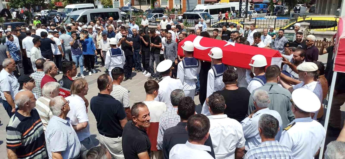 Kıbrıs Gazisi Yılmaz Kocasoy Son Yolculuğuna Askeri Törenle Uğurlandı
