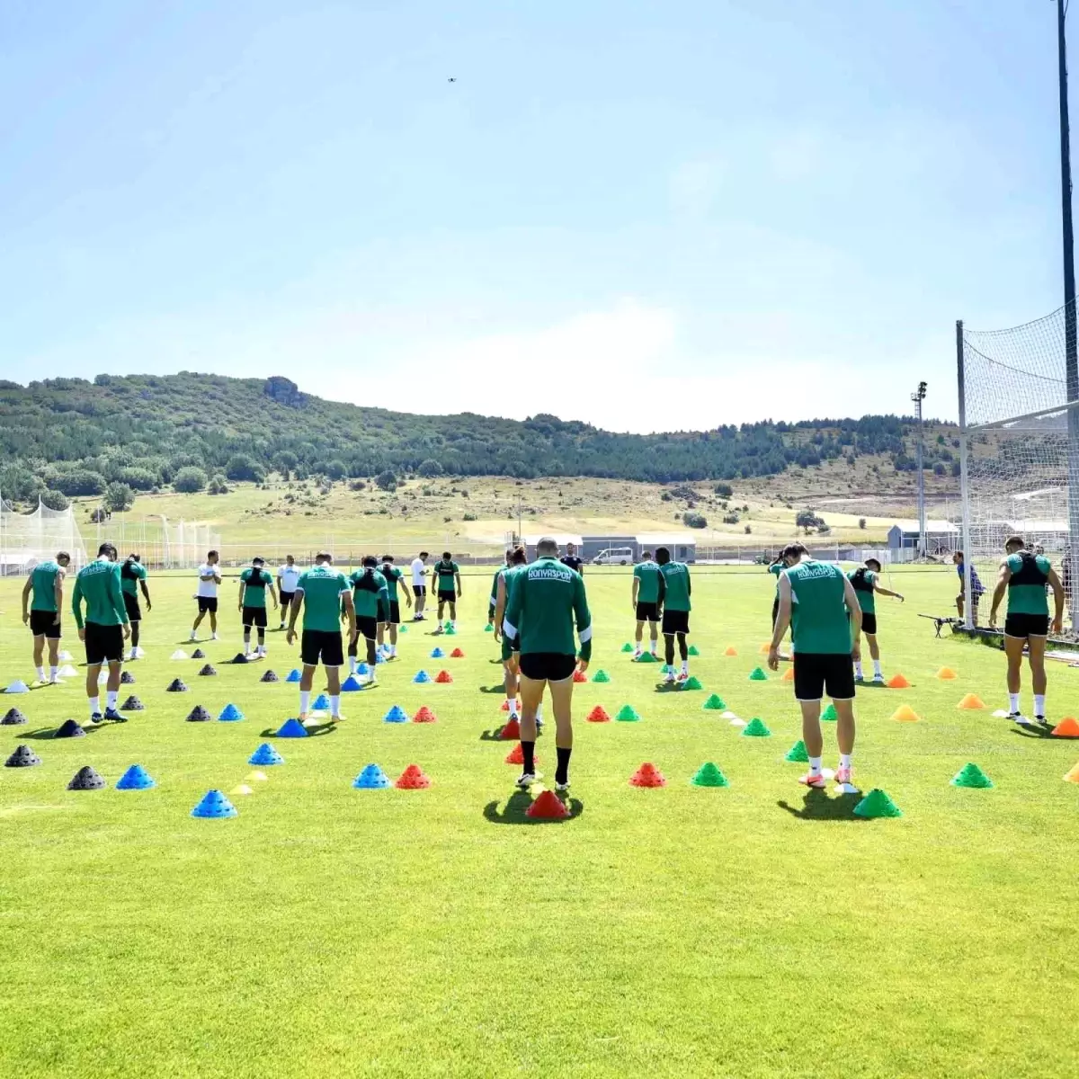 Konyaspor, Kayseri\'deki kamp hazırlıklarına devam ediyor