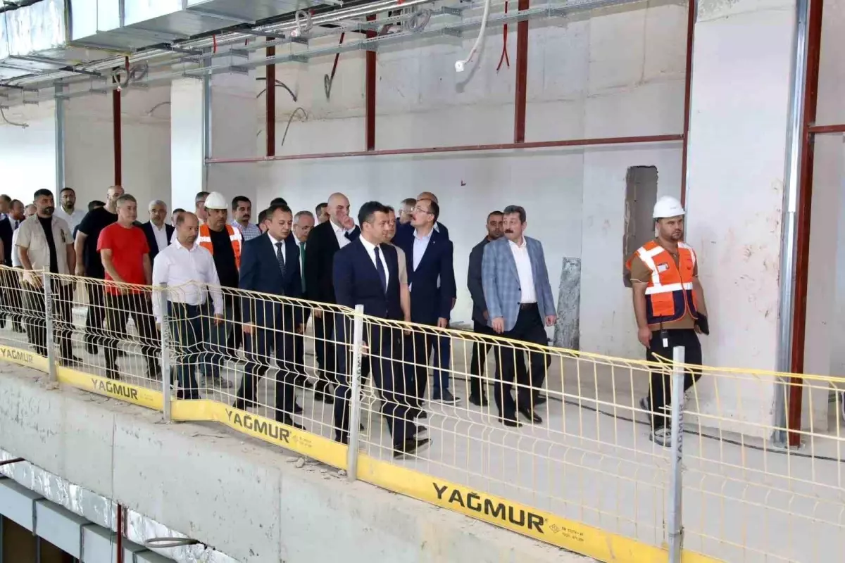 Samsun Büyükşehir Belediye Başkanı Halit Doğan, Şehir Hastanesi için tramvay hattı çalışmalarının devam ettiğini açıkladı