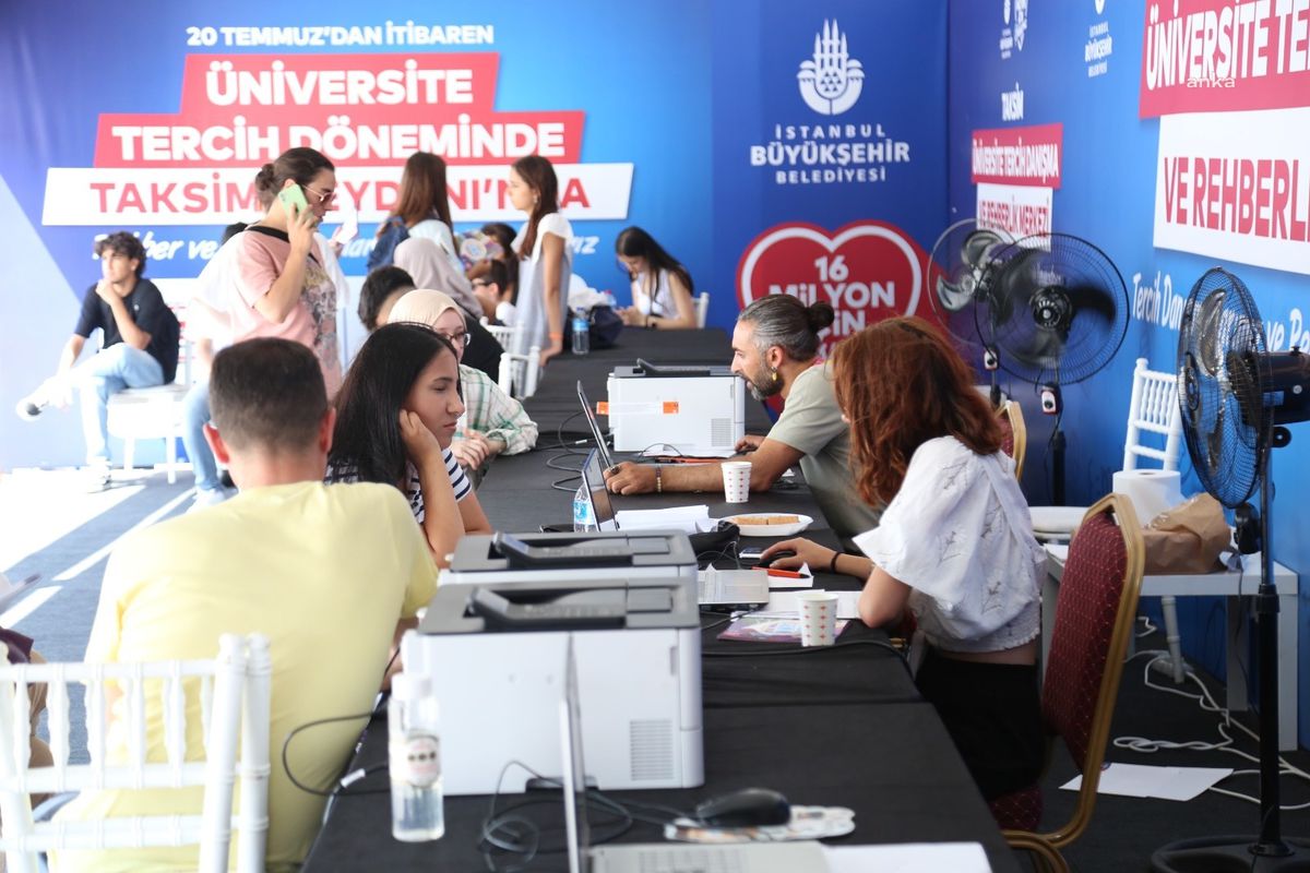 İBB, YKS\'ye giren gençlere ücretsiz danışmanlık hizmeti verecek