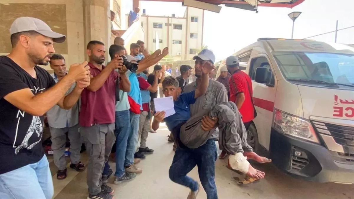 İsrail\'in Han Yunus\'ta düzenlediği hava saldırısında en az 20 kişi öldü