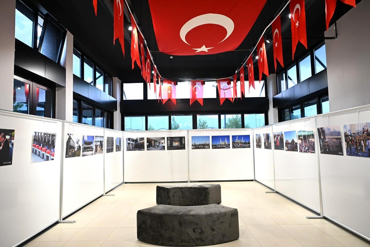 Kartepe\'de "15 Temmuz Zamanı Durduran Gece Sergisi"