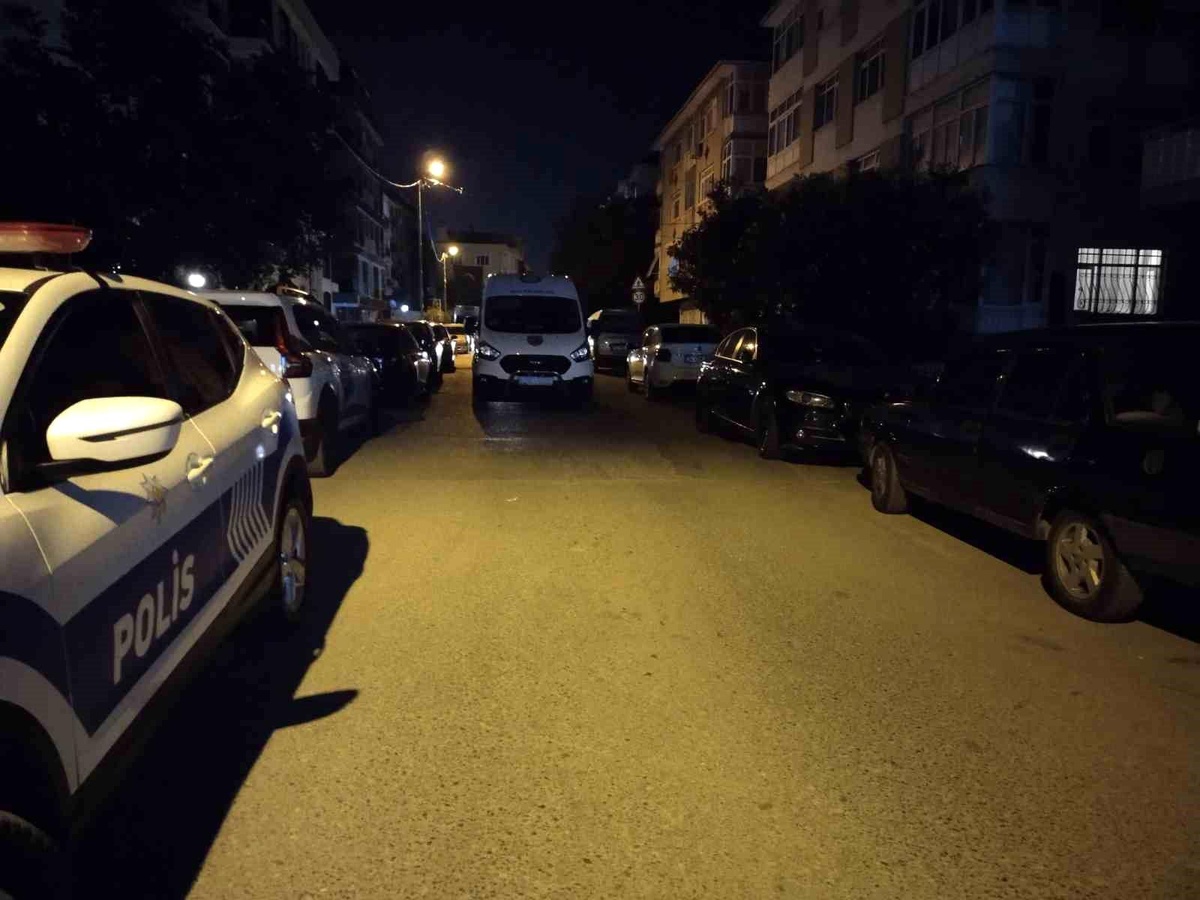 Maltepe\'de silahlı kavga: 3 kişi yaralandı