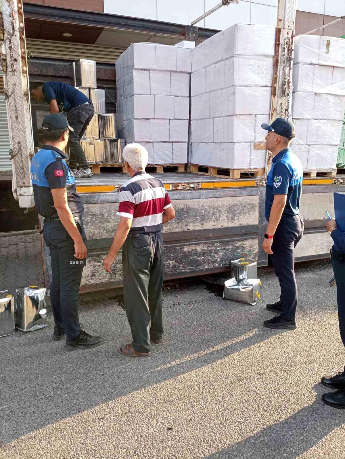 Şehitkamil Belediyesi Sahte Zeytinyağı İşletmesini Mühürledi