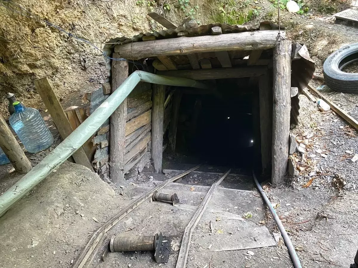 Zonguldak\'ta Ruhsatsız Maden Ocakları Kapatıldı