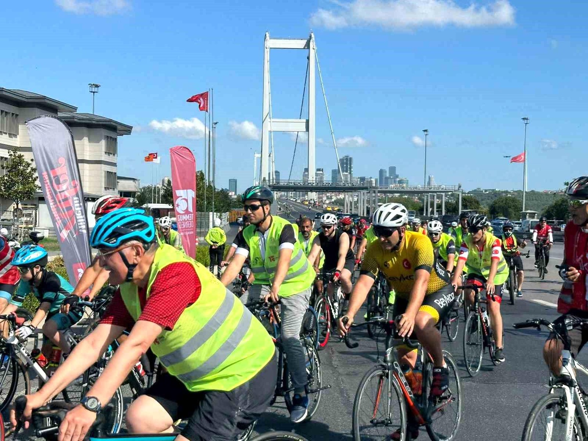 15 Temmuz Derneği, "15 Temmuz\'dan Gazze\'ye Özgürlük için Pedal Çeviriyoruz" etkinliği düzenledi