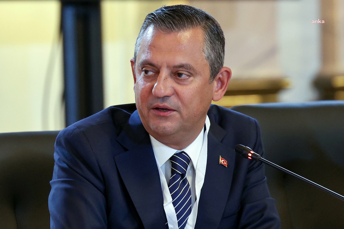 CHP Genel Başkanı Özgür Özel, Donald Trump\'a yönelik suikast girişimini kınadı