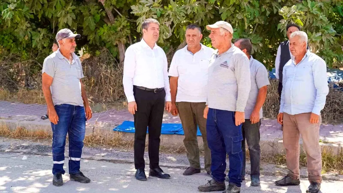 Adıyaman Belediye Başkanı Tutdere, yol yapım çalışmalarını inceledi