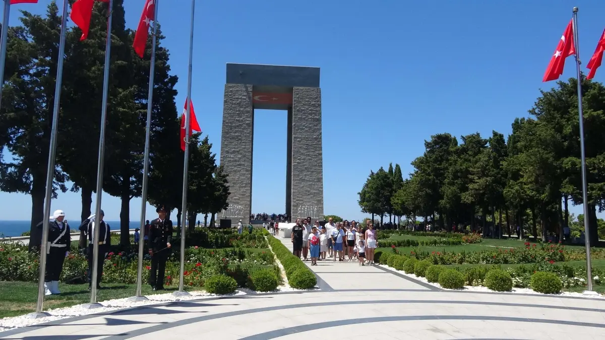 Çanakkale\'de 15 Temmuz Demokrasi ve Milli Birlik Günü Anma Programı Düzenlendi