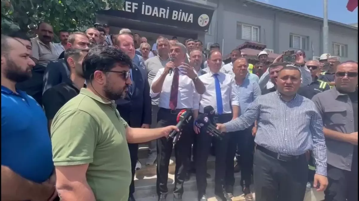 CHP Heyeti Eti Krom işçilerine destek için Elazığ\'a geldi