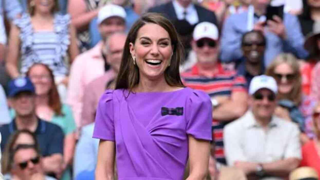 Kanser tedavisi gören Kate Middleton, Wimbledon finalinde halkın karşısına çıktı! Ayakta alkışlandı