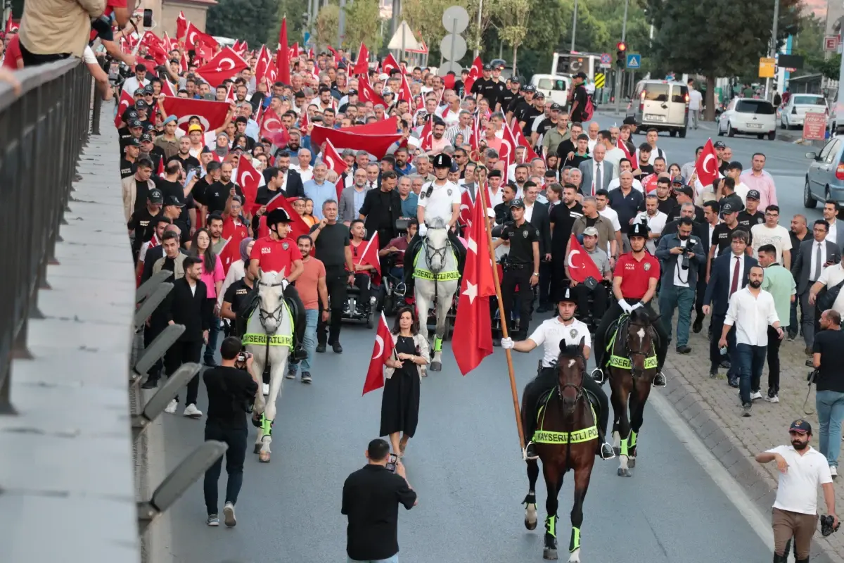 Kayseri\'de \'15 Temmuz Milletin Zaferi Yürüyüşü\' ve anma etkinlikleri yapıldı