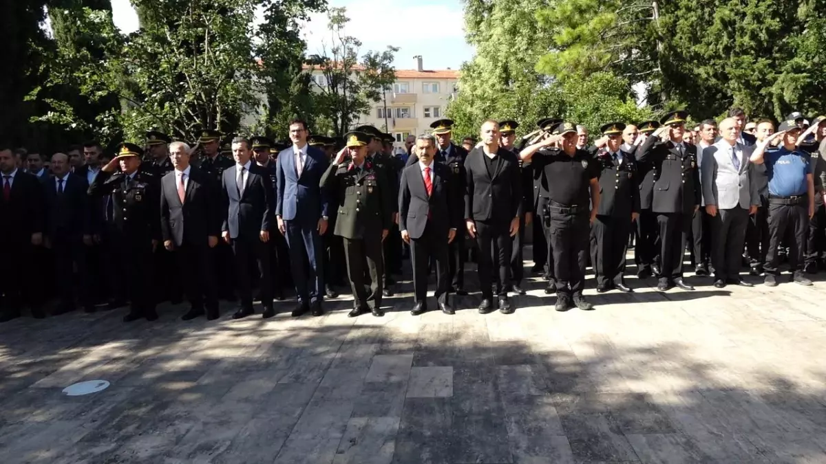 Kırklareli\'de 15 Temmuz Şehitleri Hatıra Ormanı\'na Fidan Dikildi