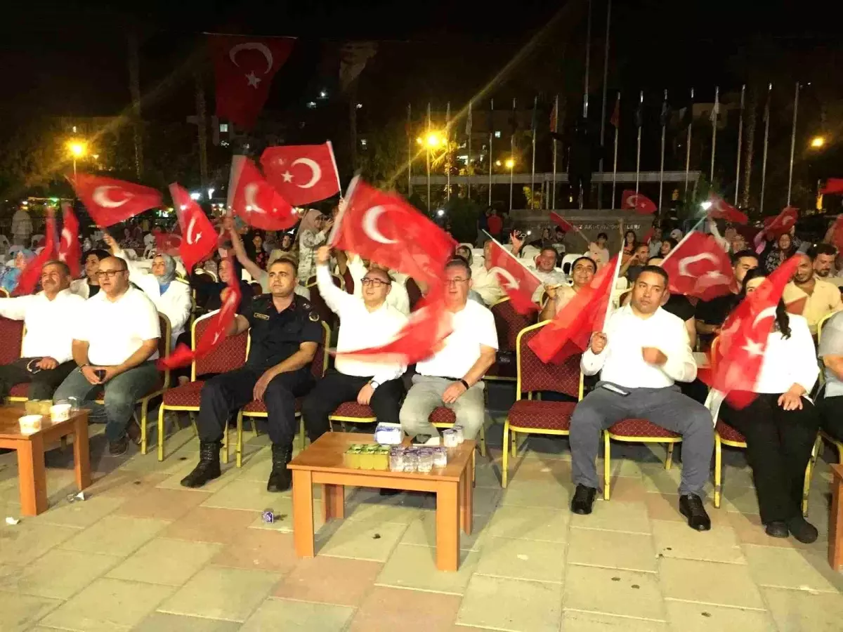 Mersin Erdemli\'de 15 Temmuz Demokrasi ve Milli Birlik Günü Programı Yoğun Katılımla Gerçekleşti