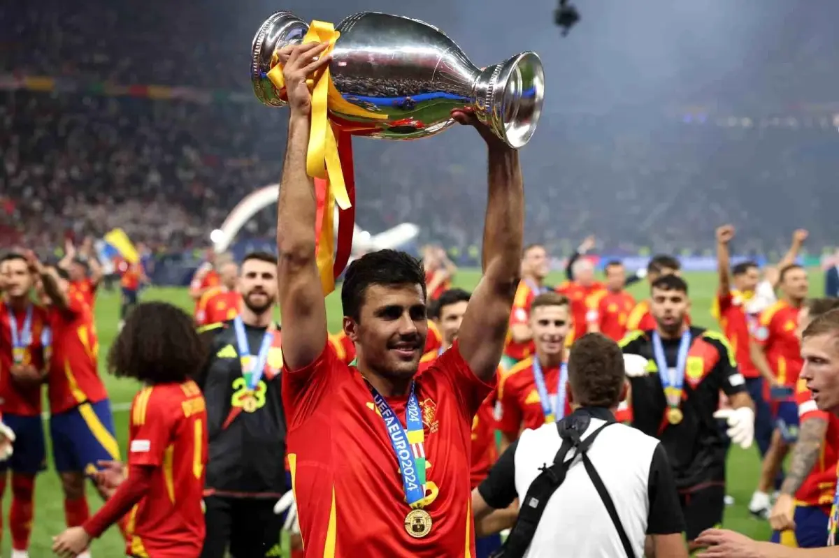 Rodri, EURO 2024\'te şampiyonluk yaşadı ve kariyerinin en skorer sezonunu geçirdi