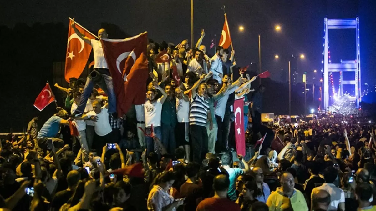 Türkiye\'nin en karanlık ve uzun gecesi! 15 Temmuz hain darbe girişiminin üzerinden 8 yıl geçti