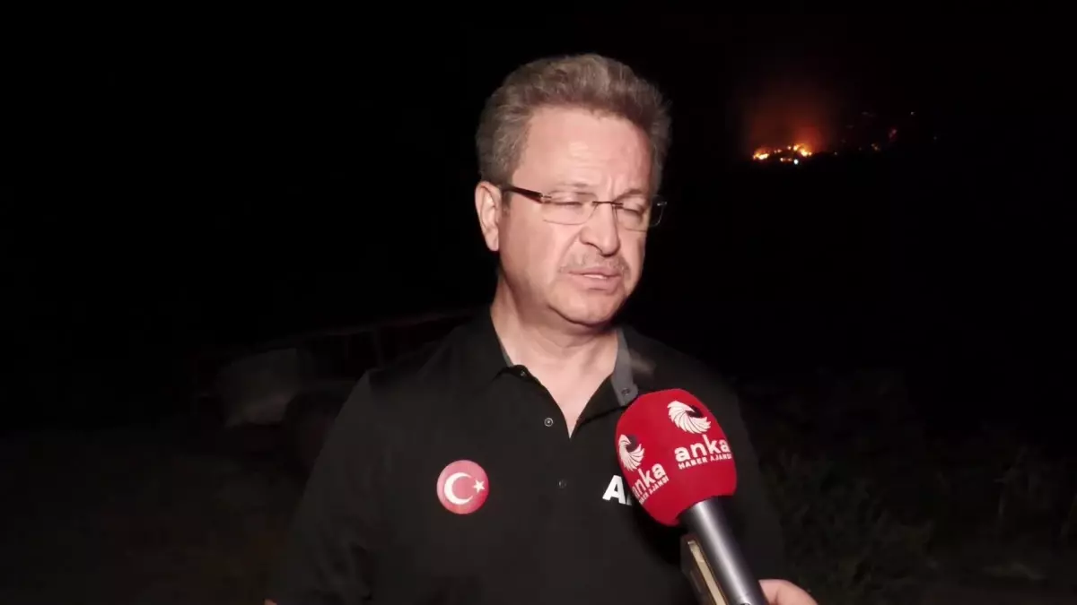 Manisa\'da Rüzgarın Etkisiyle Büyük Bir Orman Yangını Meydana Geldi