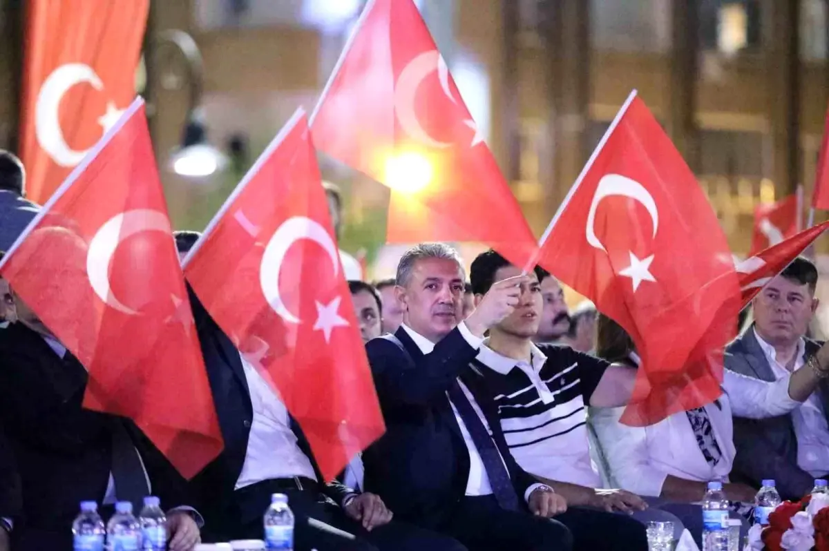 Mardin\'de 15 Temmuz Demokrasi ve Milli Birlik Günü Anma Programı Gerçekleştirildi