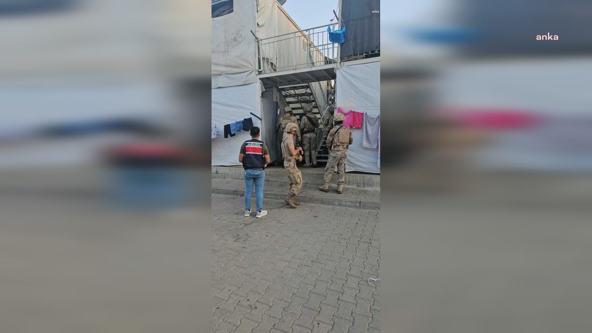 Osmaniye\'de DEAŞ Operasyonu: 2 Kişi Yakalandı