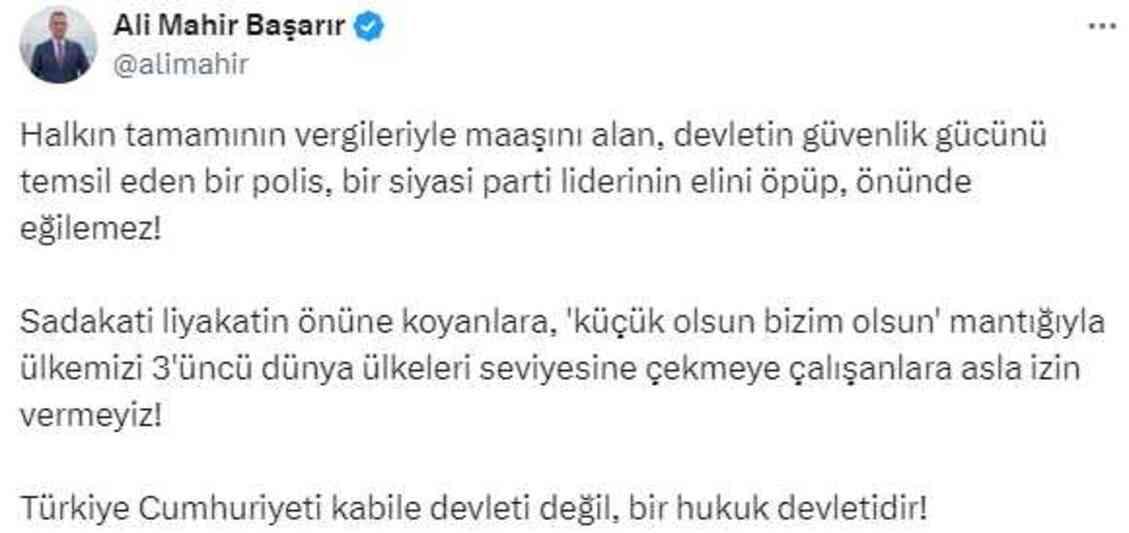 Özel Harekat Başkanı'nın Bahçeli'nin elini öpmesi yeni bir tartışmanın fitilini ateşledi: Derhal emekli edilmeli