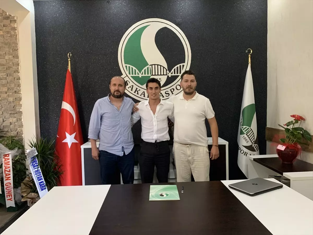Sakaryaspor, Cebrail Karayel\'i transfer etti