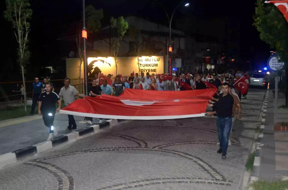 Selendi\'de 15 Temmuz Demokrasi ve Milli Birlik Günü Anma Programı Düzenlendi