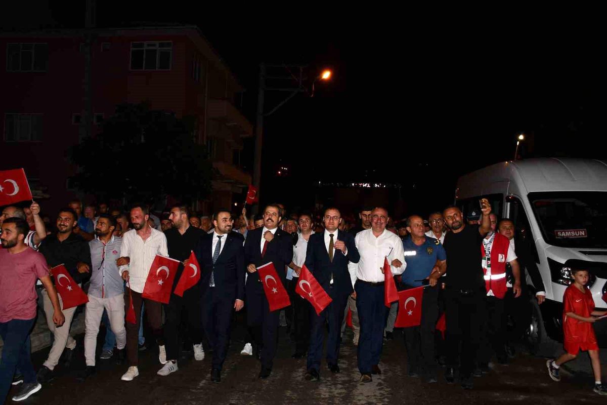 Vezirköprü\'de 15 Temmuz Demokrasi ve Milli Birlik Günü kutlamaları yapıldı