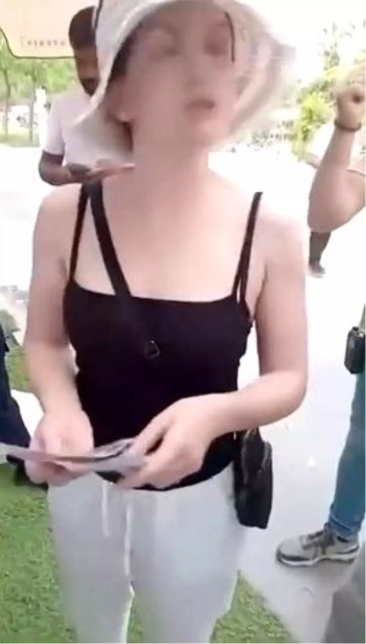 Antalya\'da Turist Nar Suyu İçin 1200 TL Ödedi, İşletme Şikayet Edildi