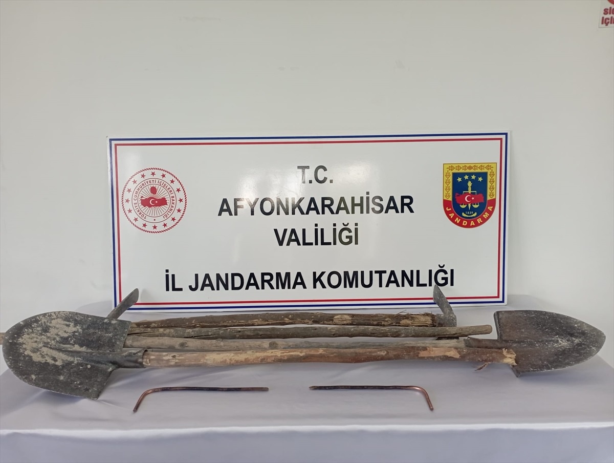 Afyonkarahisar\'da Kaçak Kazı Yapan Şüpheli Yakalandı