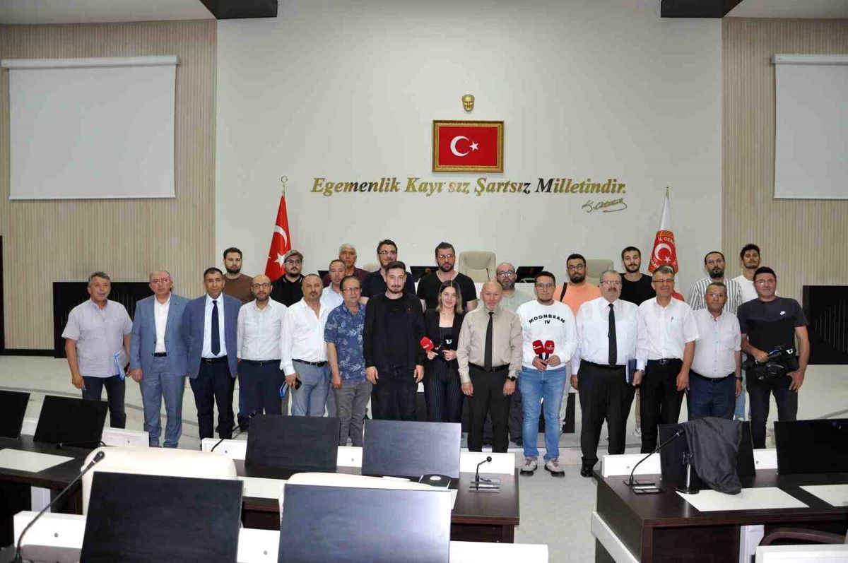 Afyonkarahisar İl Genel Meclisi, İl\'e Hizmet Etmeye Devam Edecek