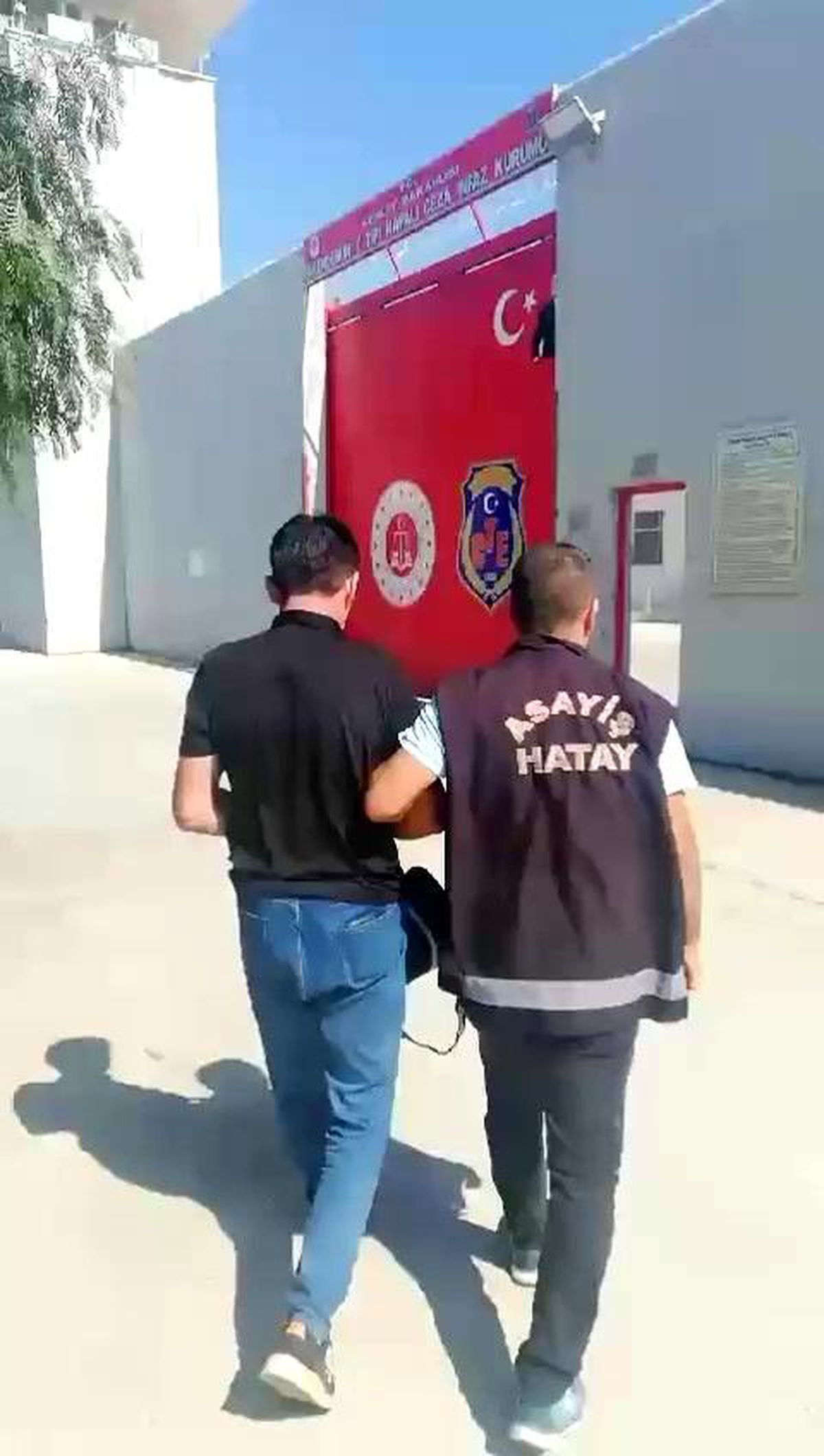 Hatay\'da 12 yıl hapis cezasıyla aranan şahıs yakalandı