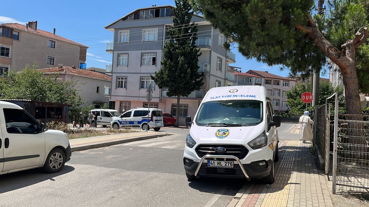 Gebze\'de polis memuruna saldırı: Saldırgan tedavi altında, polis taburcu oldu