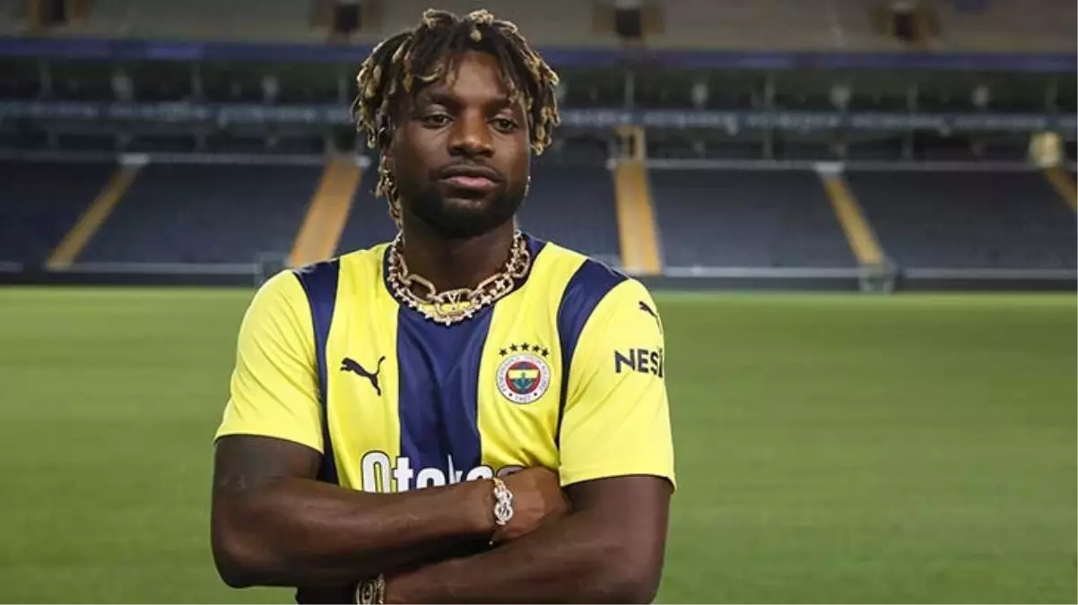 İlk günden tartışmalara dahil oldu! Allan Saint-Maximin\'den Galatasaray ve Trabzonspor taraftarlarına bomba yanıt