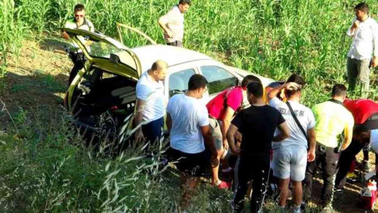 Kazadan sonra dünyaya getirdiği bebeğini kucağına alamadan öldü Kazadan sonra dünyaya getirdiği bebeğini kucağına alamadan öldü