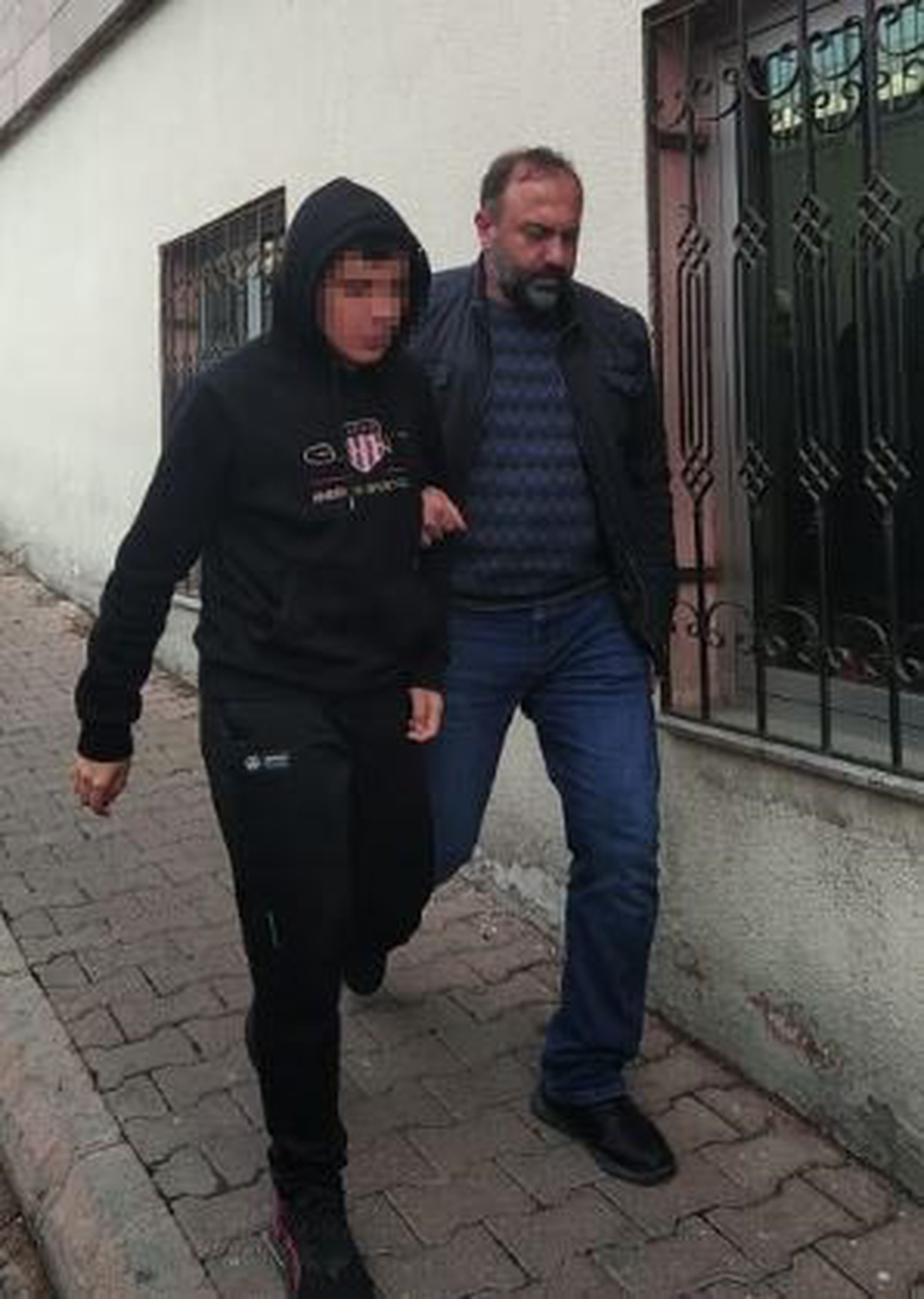 Kayseri\'de bıçak tartışması: 13 yaşındaki çocuk öldü