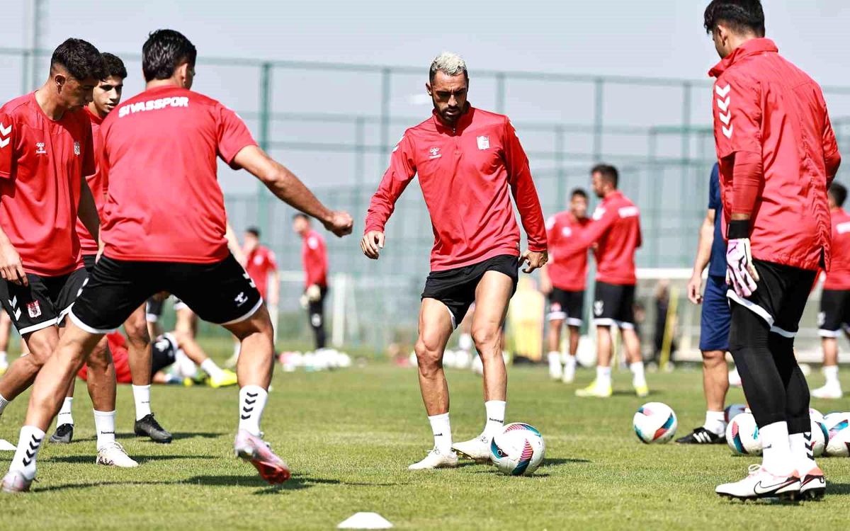 Sivasspor, yeni sezon öncesi kamp çalışmalarını sürdürdü