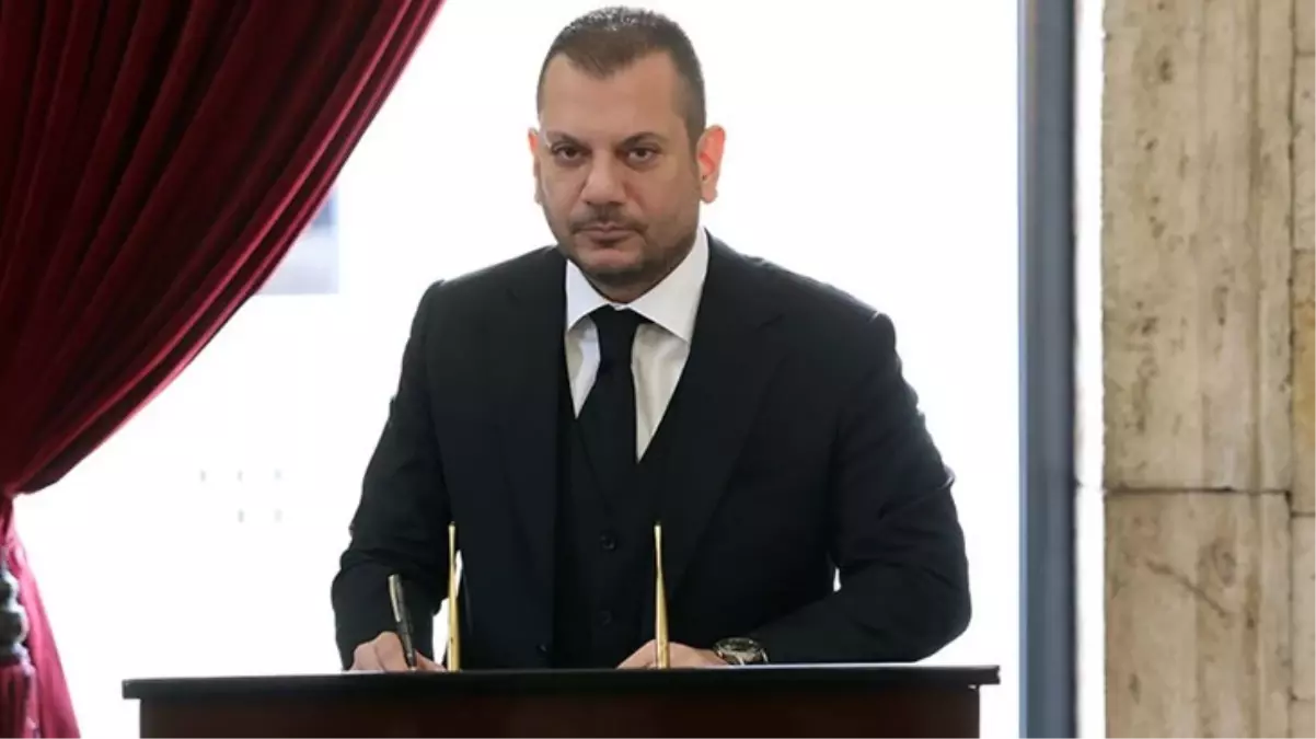 Trabzonspor, Dimitrios Kourbelis\'in sözleşmesini feshetti