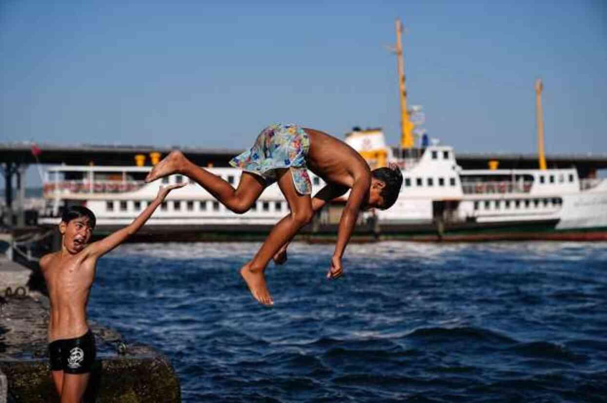 2 sıcak hava dalgası İstanbul'u kavuruyor! AKOM'dan yeni bir uyarı daha