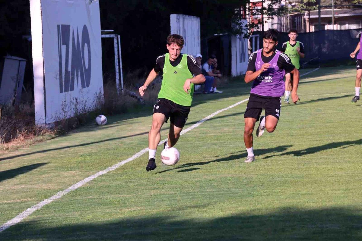 Altay, yeni sezon öncesi genç oyuncularla çalışmalara başladı