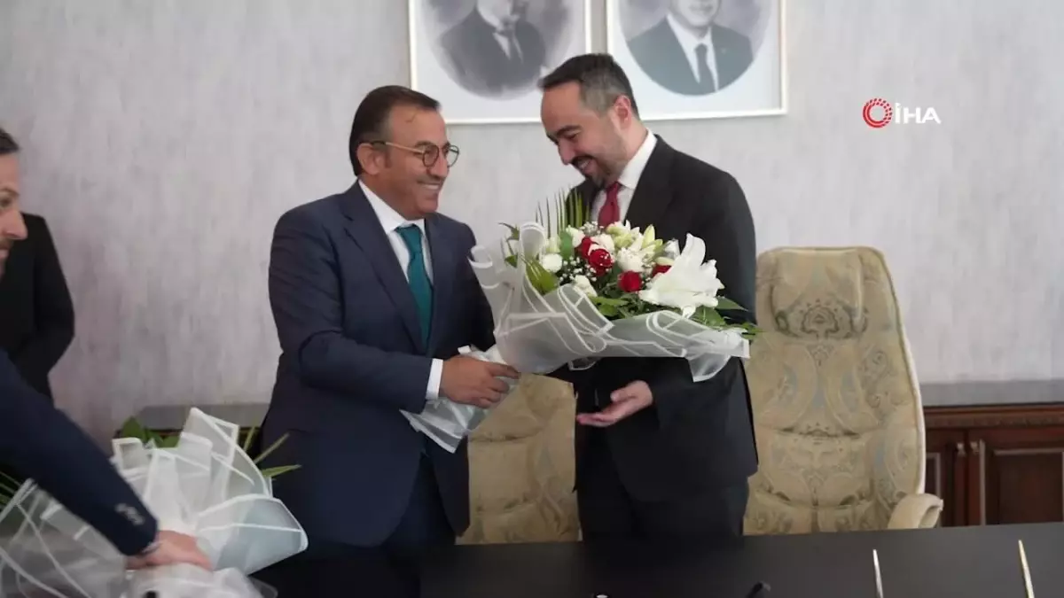 Çevre, Şehircilik ve İklim Değişikliği Bakanlığı\'nda devir teslim töreni gerçekleştirildi
